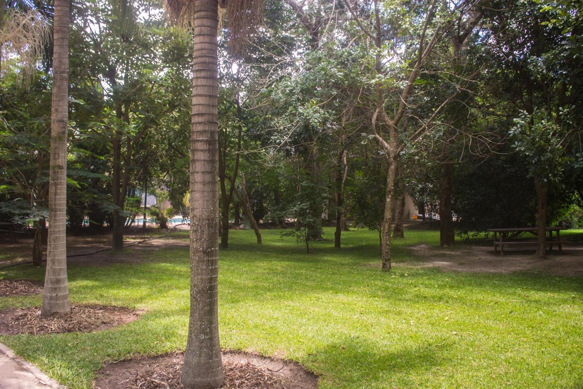 Waterfalls Hotel Lusaka Esterno foto